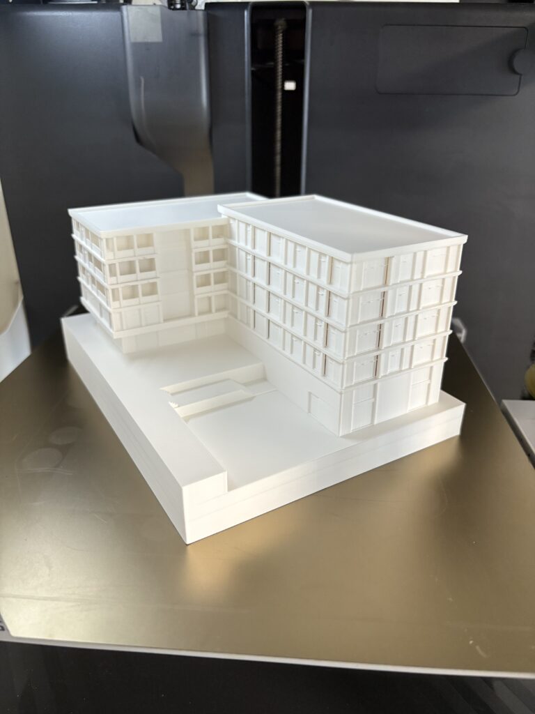 3D tisk na zakázku 81 Model administrativní budovy