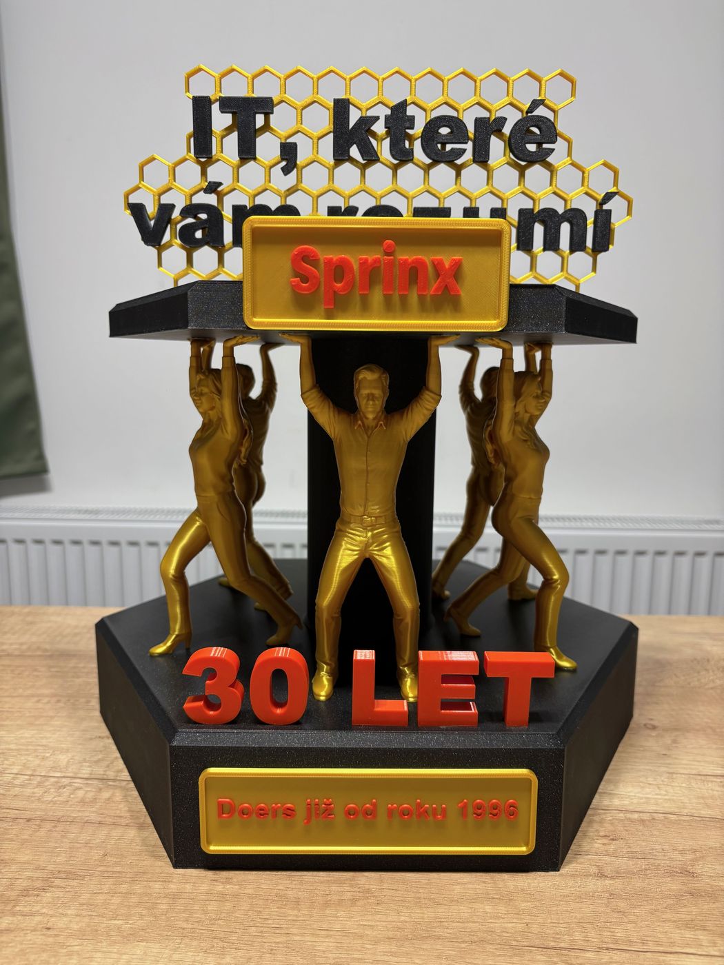 3D tisk na zakázku 76 Trofej k 30 letům firmy Sprinx
